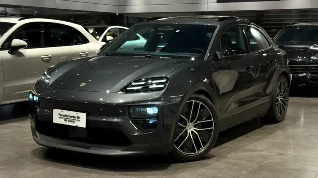 Foto de um porsche macan
