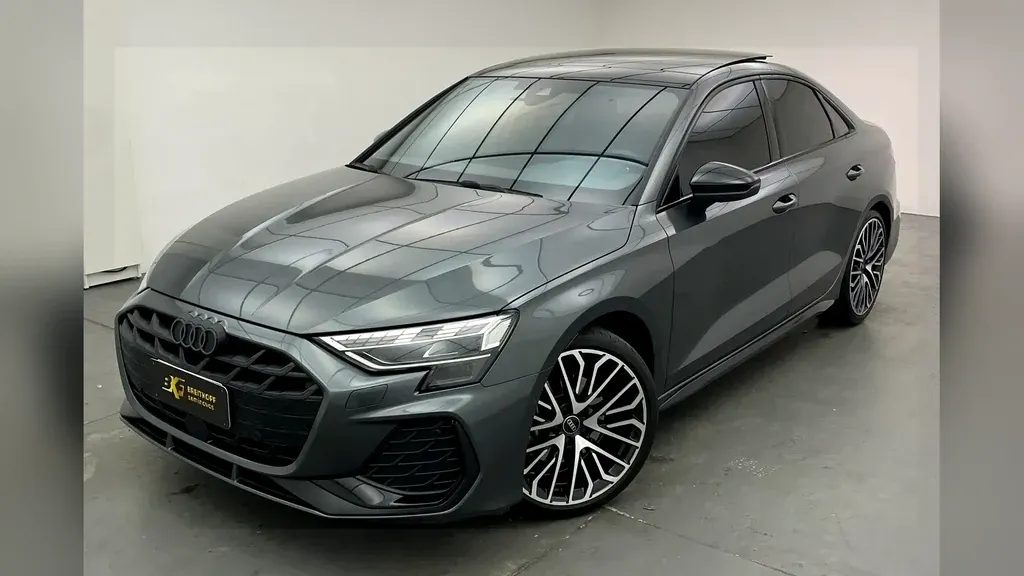 Foto de um audi a3 sportback e-tron