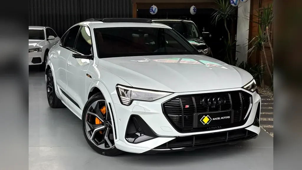 Audi E-tron S Sportback