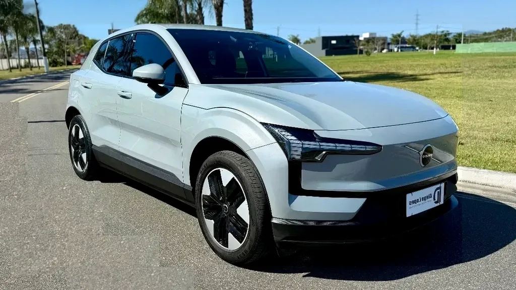 Volvo EX30 - Imagem 1