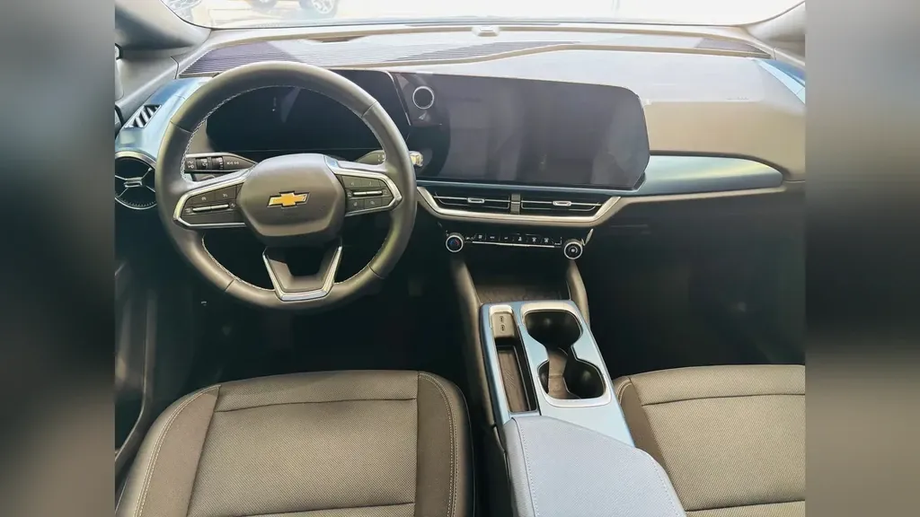 Chevrolet Equinox EV - Imagem 12