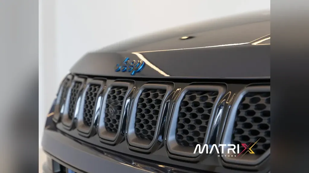 Jeep Compass 4xe Plug-in Hybrid - Imagem 4