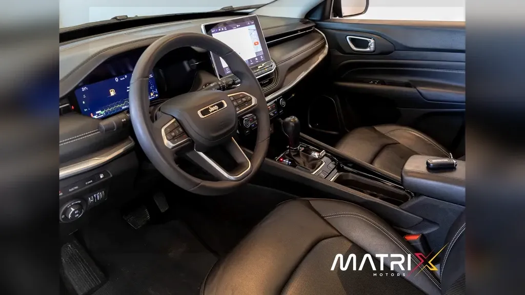 Jeep Compass 4xe Plug-in Hybrid - Imagem 17