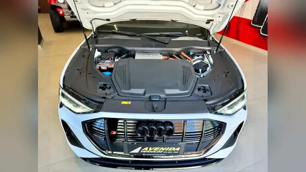 Audi E-tron S Sportback - Imagem 7