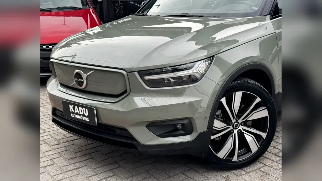 Volvo XC40 Recharge - Imagem 2