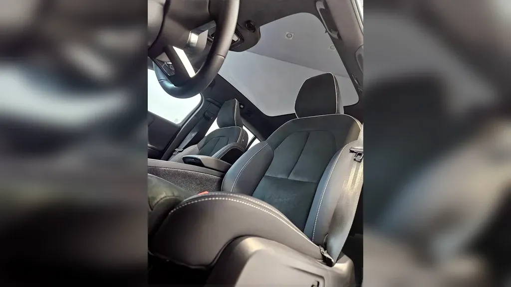 Volvo C40 Recharge - Imagem 5