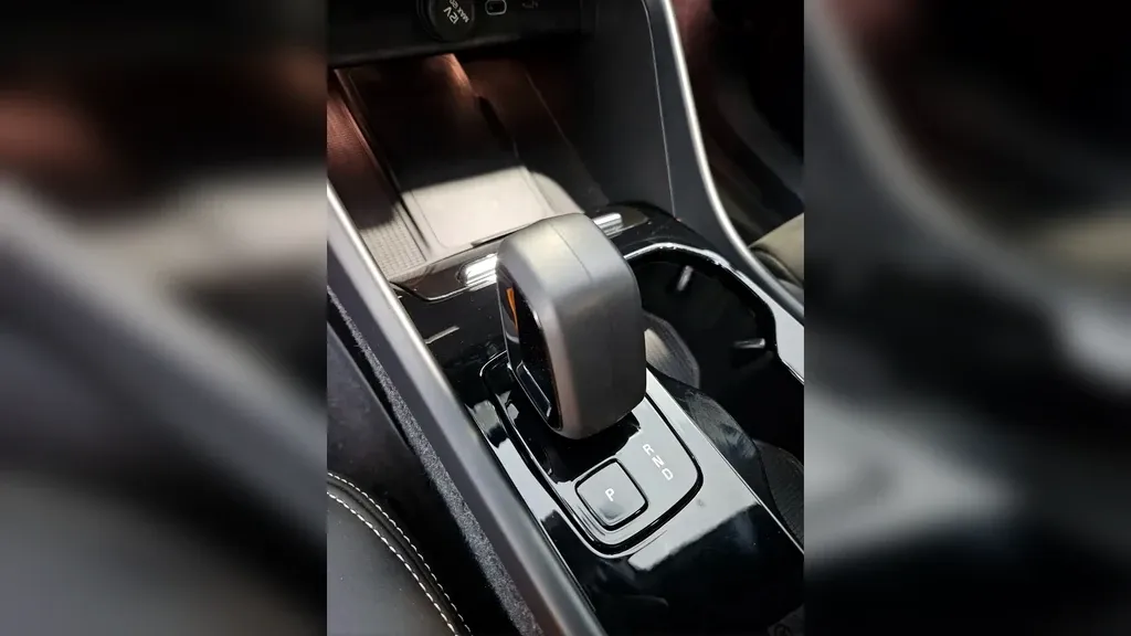 Volvo C40 Recharge - Imagem 12