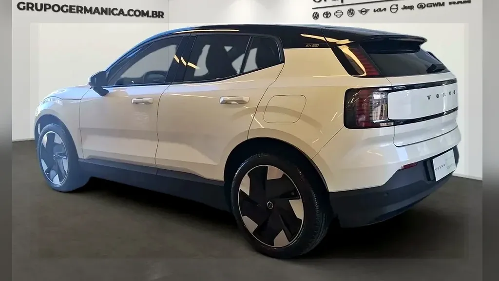 Volvo EX30 - Imagem 3