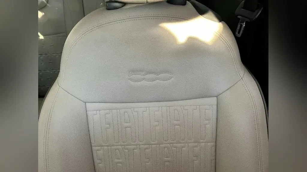 Fiat 500e - Imagem 13