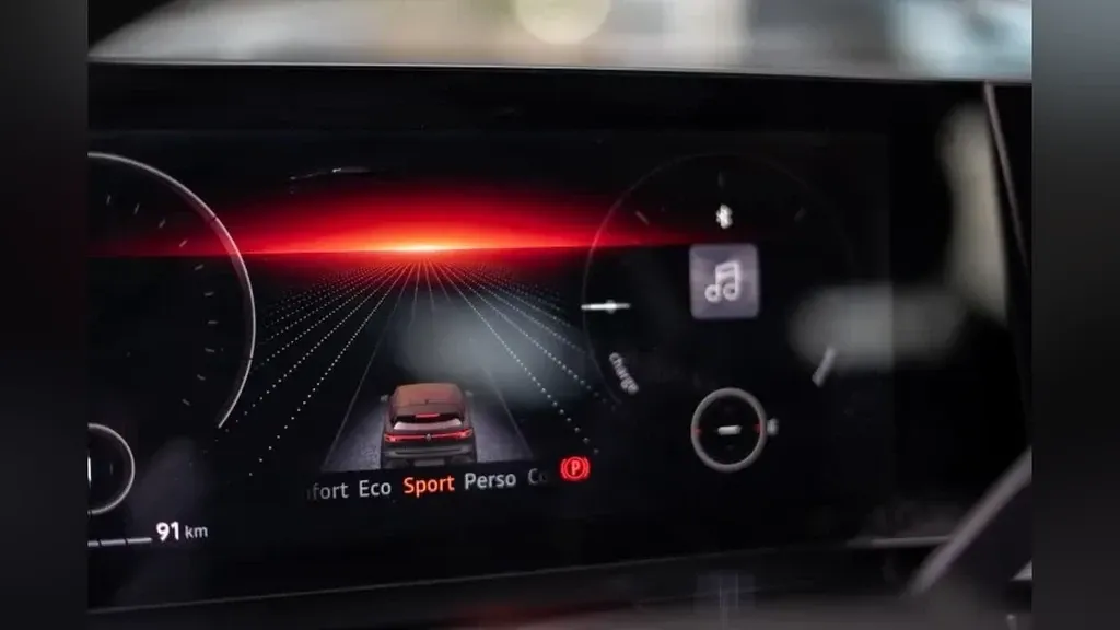 Renault Megane E-tech Electric - Imagem 14