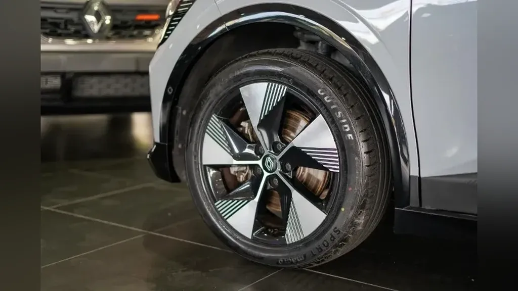 Renault Megane E-tech Electric - Imagem 17