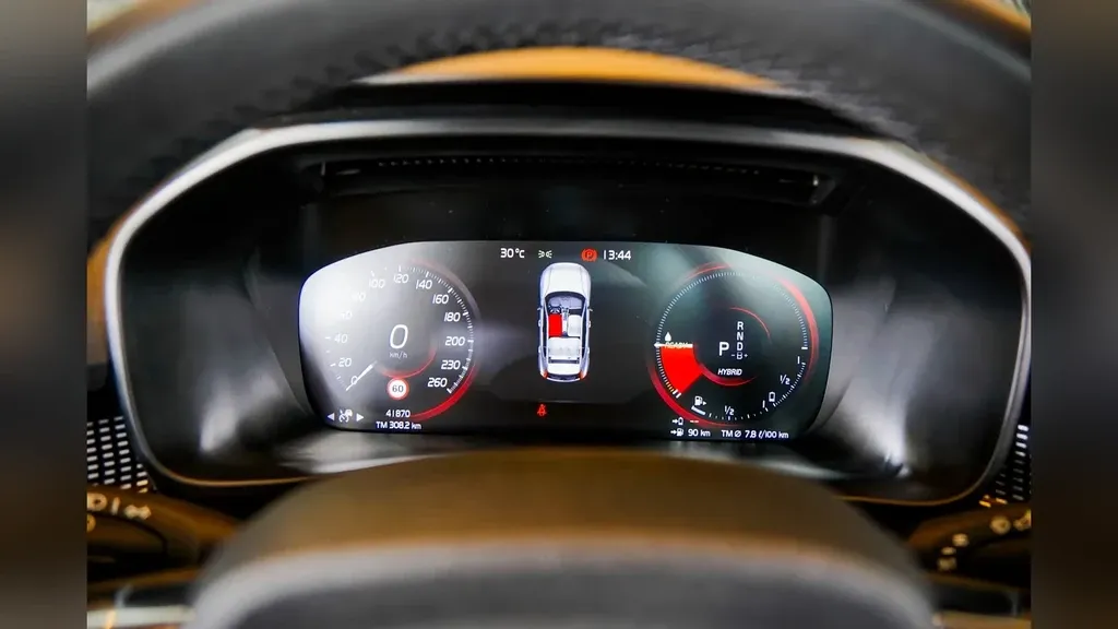 Volvo XC40 - Imagem 8