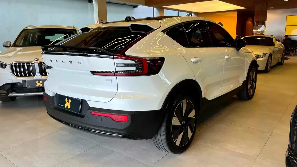 Volvo C40 Recharge - Imagem 9