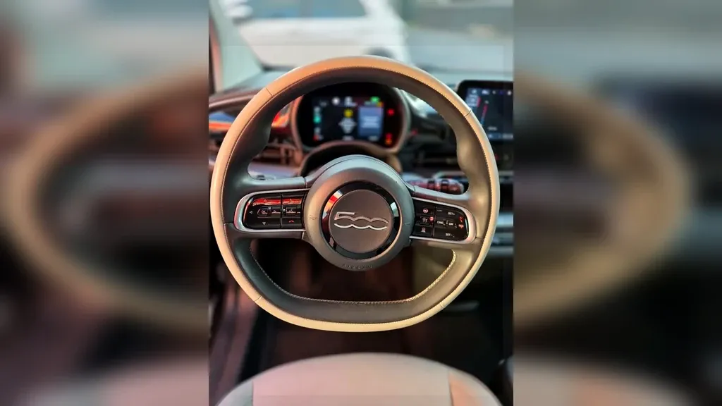 Fiat 500e - Imagem 13