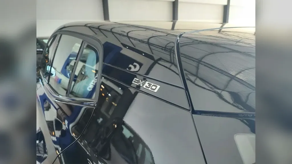 Volvo EX30 - Imagem 8