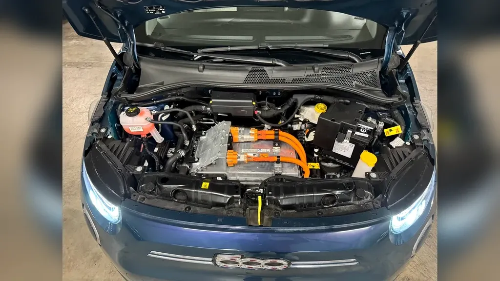 Fiat 500e - Imagem 14