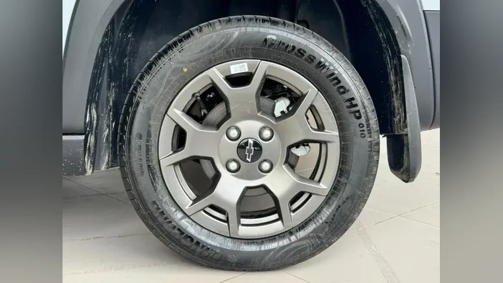 Chevrolet Spark Euv - Imagem 13