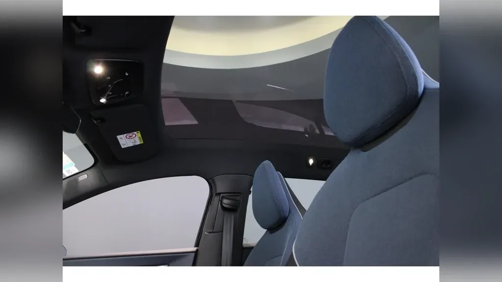 Volvo EX30 - Imagem 8