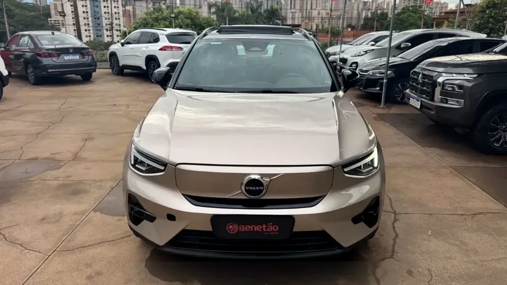 Volvo XC40 - Imagem 2