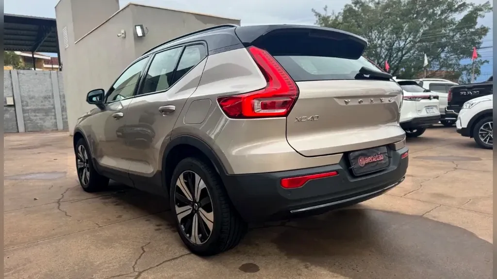 Volvo XC40 - Imagem 4