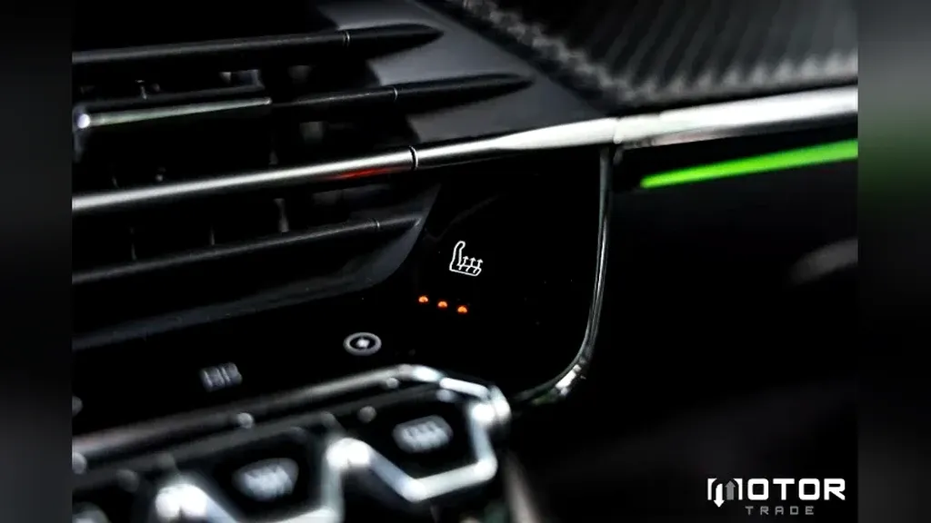 Peugeot E-2008 - Imagem 8