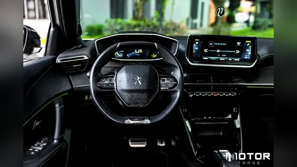 Peugeot E-2008 - Imagem 13