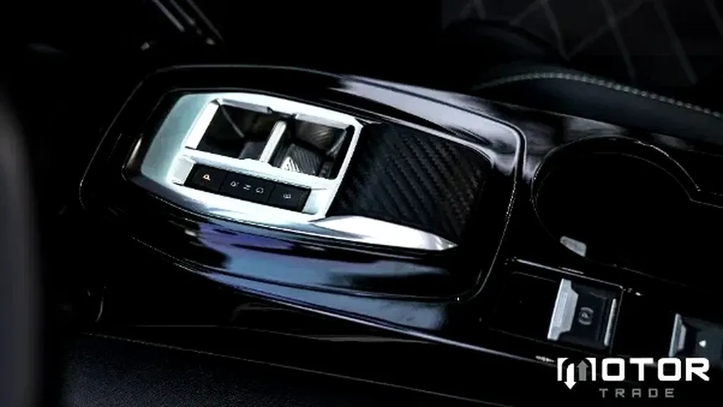 Peugeot E-2008 - Imagem 16