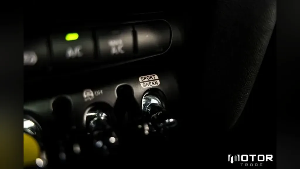 Mini CooperSE - Imagem 10