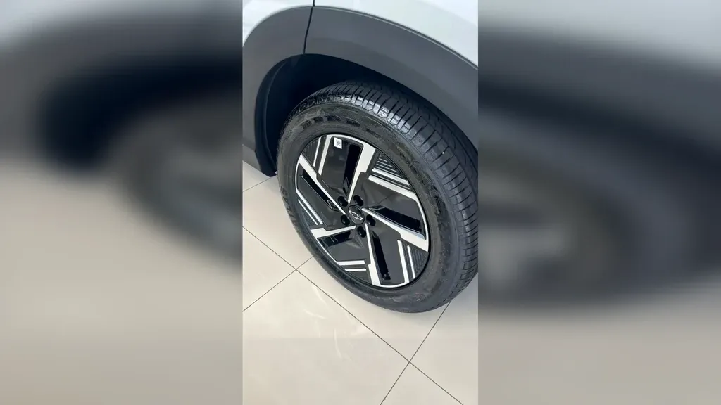 Chevrolet Captiva EV - Imagem 16