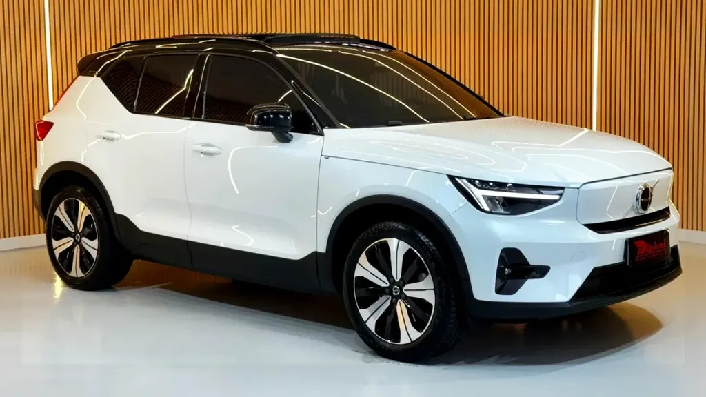 Volvo XC40 Recharge - Imagem 4