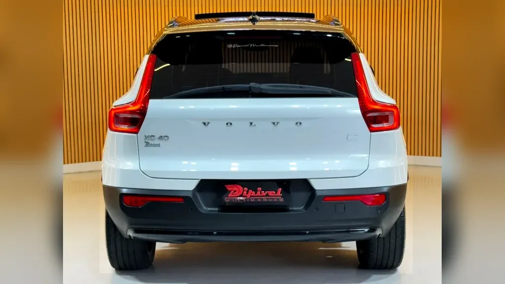 Volvo XC40 Recharge - Imagem 5