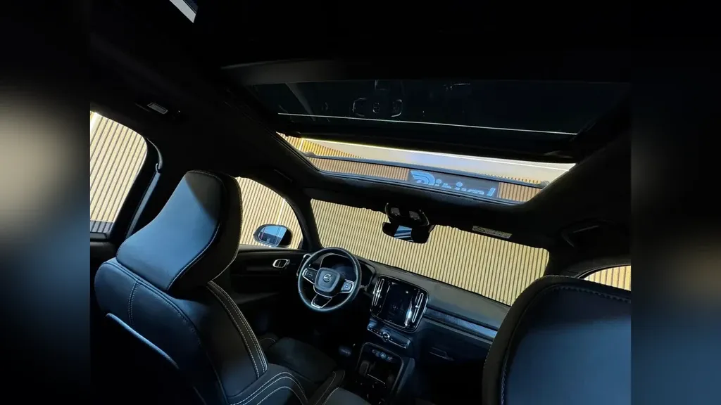 Volvo XC40 Recharge - Imagem 19