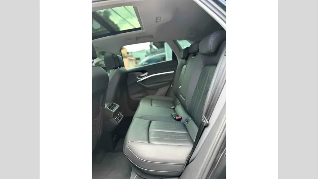 Audi E-tron - Imagem 8