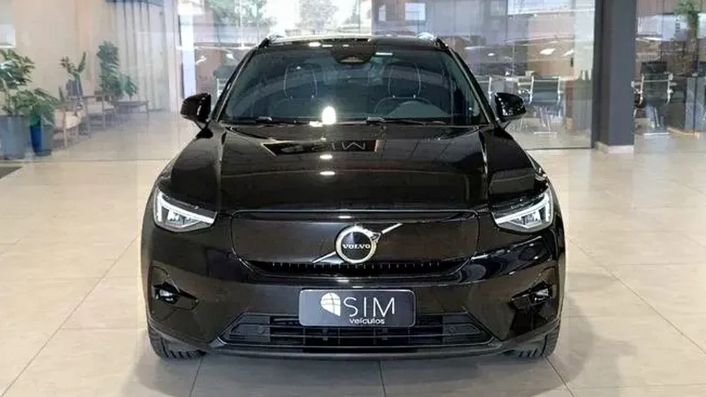 Volvo XC40 Recharge - Imagem 3