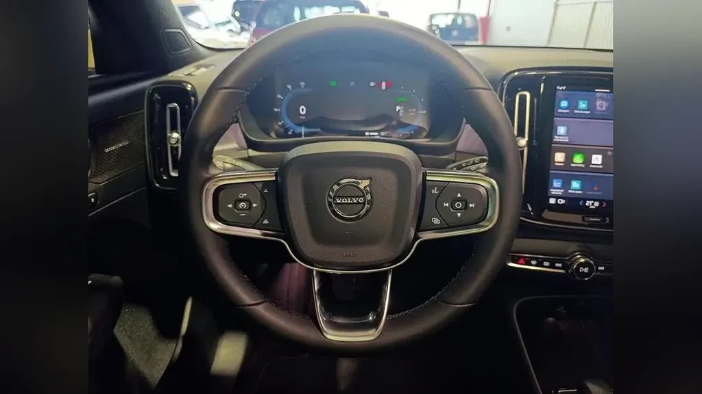 Volvo XC40 Recharge - Imagem 9