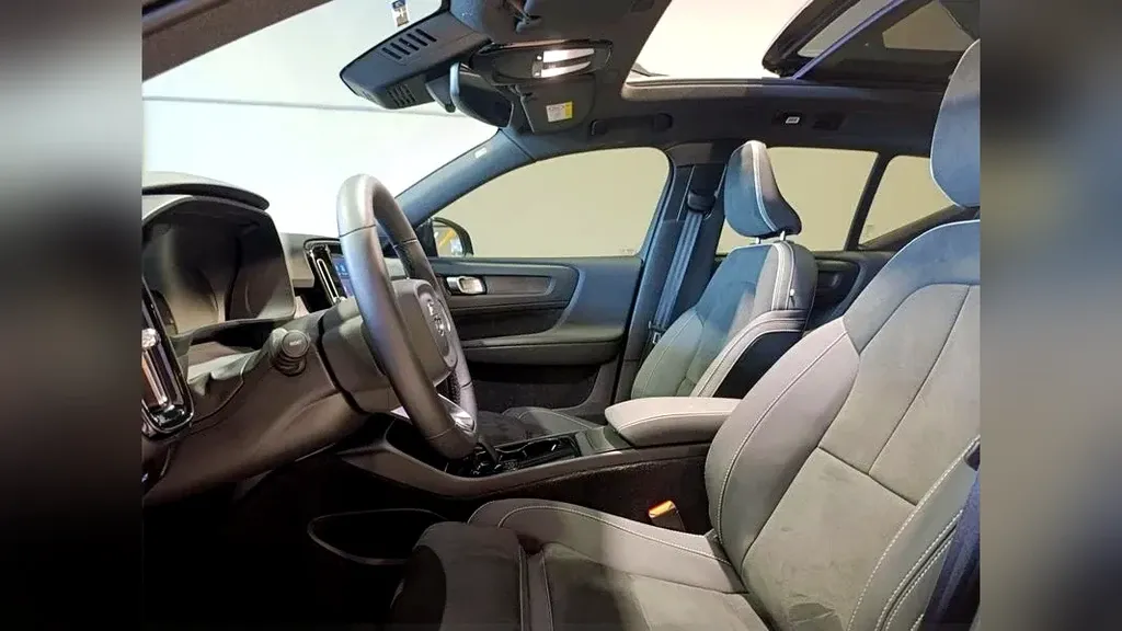 Volvo XC40 Recharge - Imagem 17