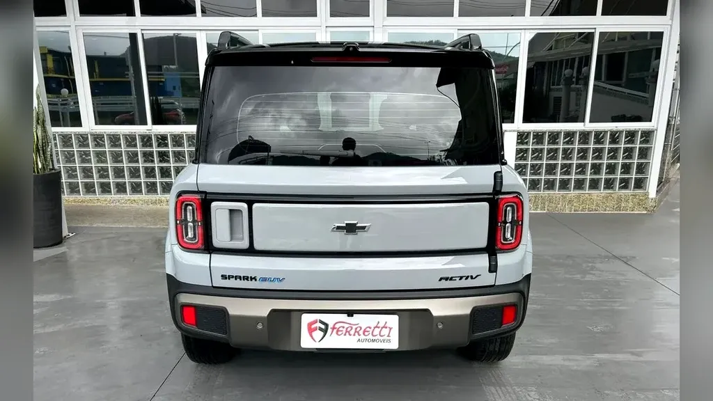 Chevrolet Spark Euv - Imagem 13