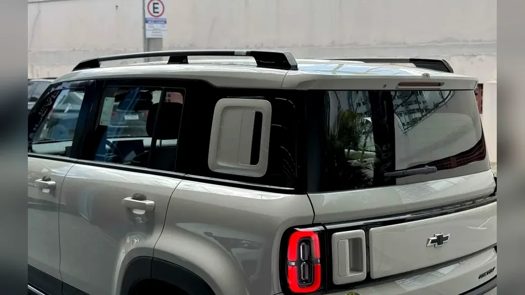 Chevrolet Spark Euv - Imagem 14