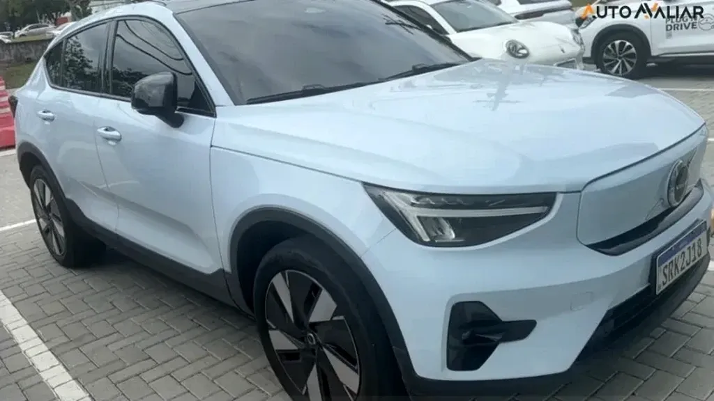 Volvo C40 Recharge - Imagem 2