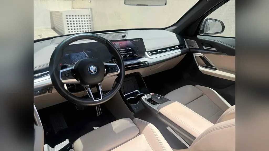 BMW IX1 - Imagem 7