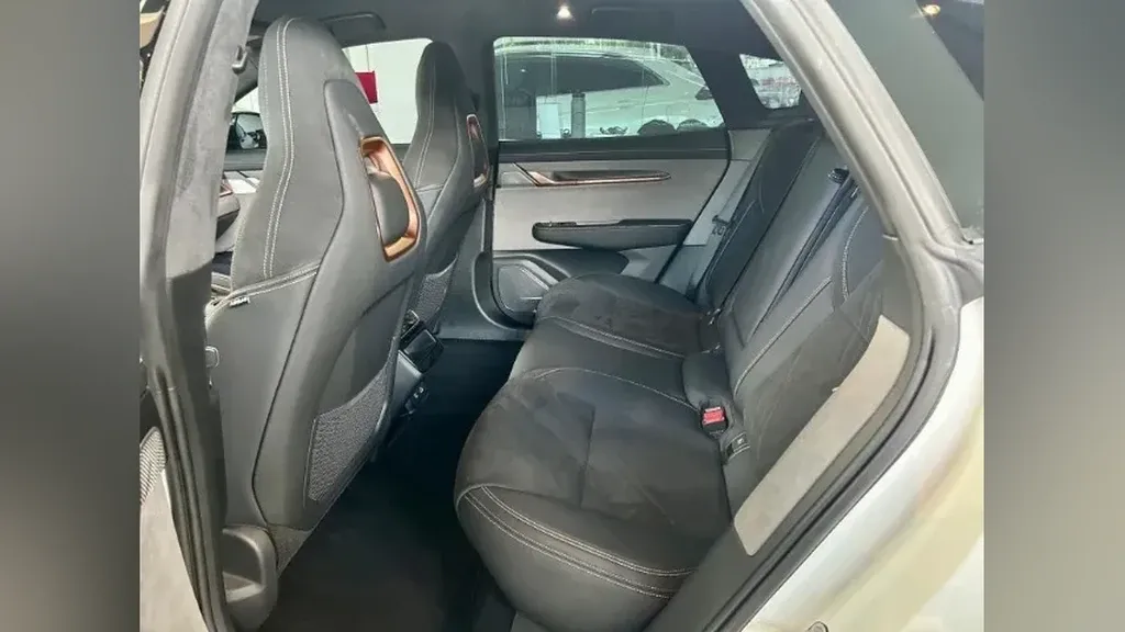 Zeekr 001 - Imagem 12