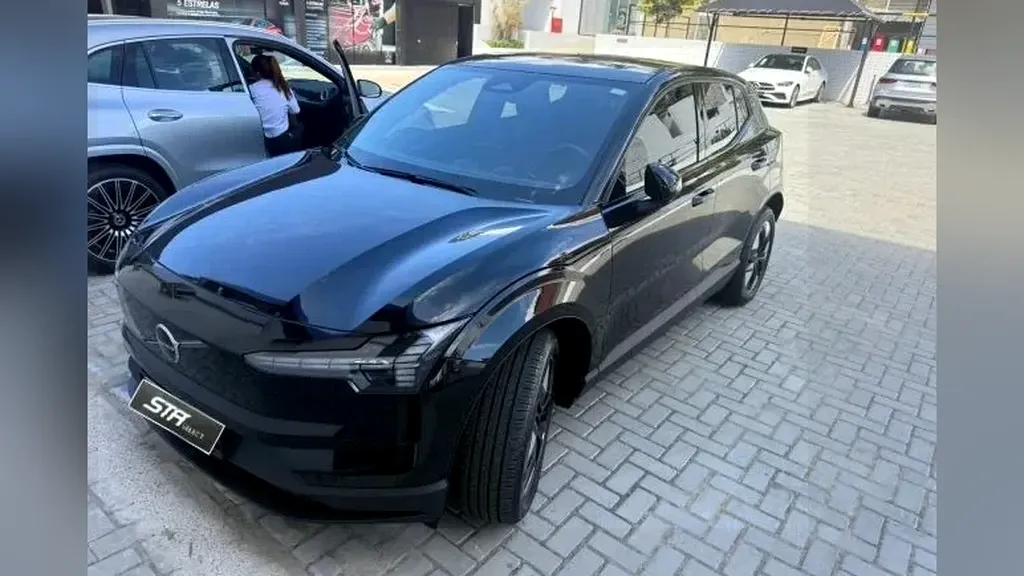 Volvo EX30 - Imagem 2