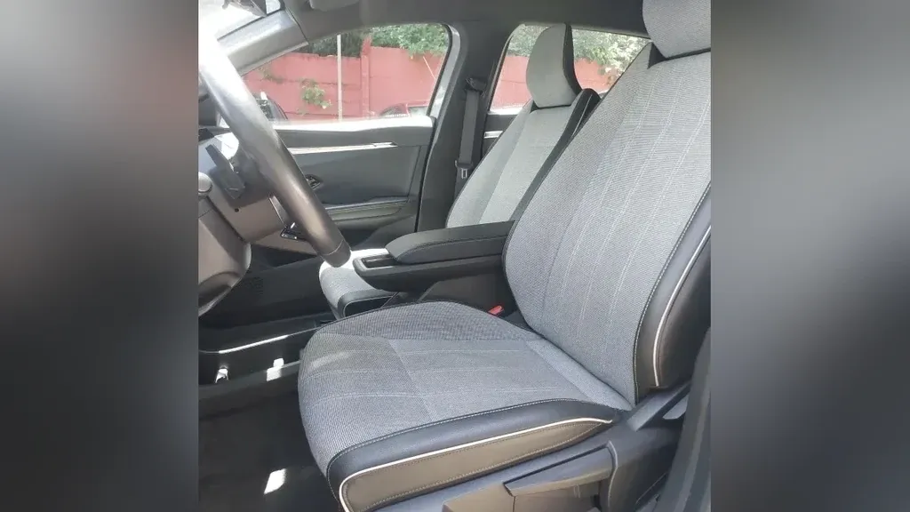 Renault Megane E-tech Electric - Imagem 4