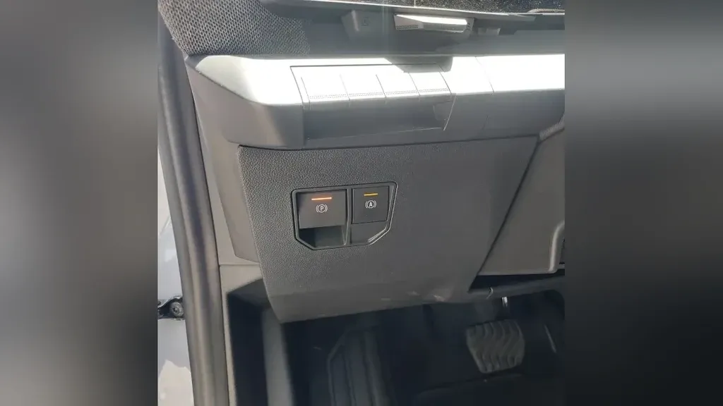 Renault Megane E-tech Electric - Imagem 12