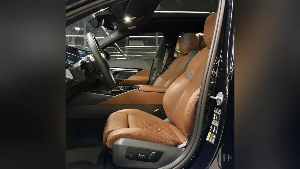 BMW I5 M60 - Imagem 12