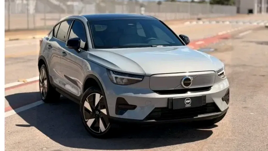 Volvo Ec40 - Imagem 4