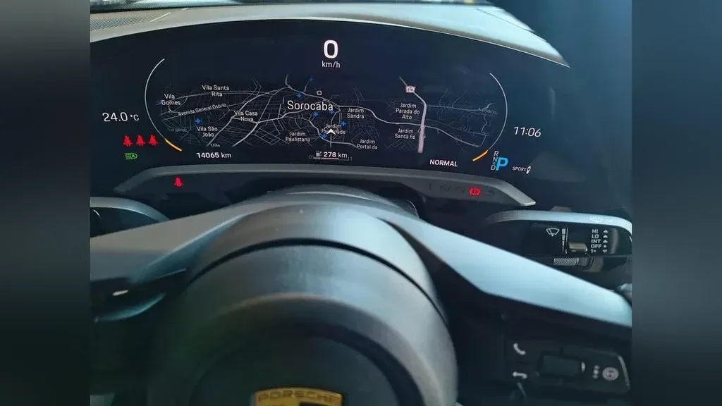 Porsche Taycan - Imagem 8