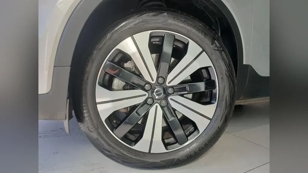 Volvo XC40 Recharge - Imagem 5