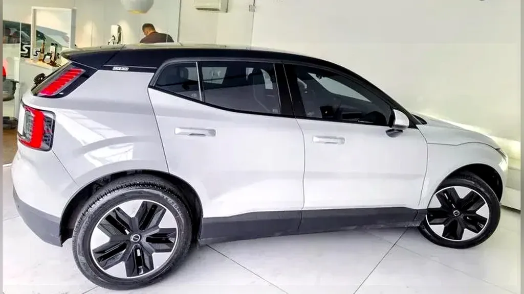 Volvo EX30 - Imagem 7