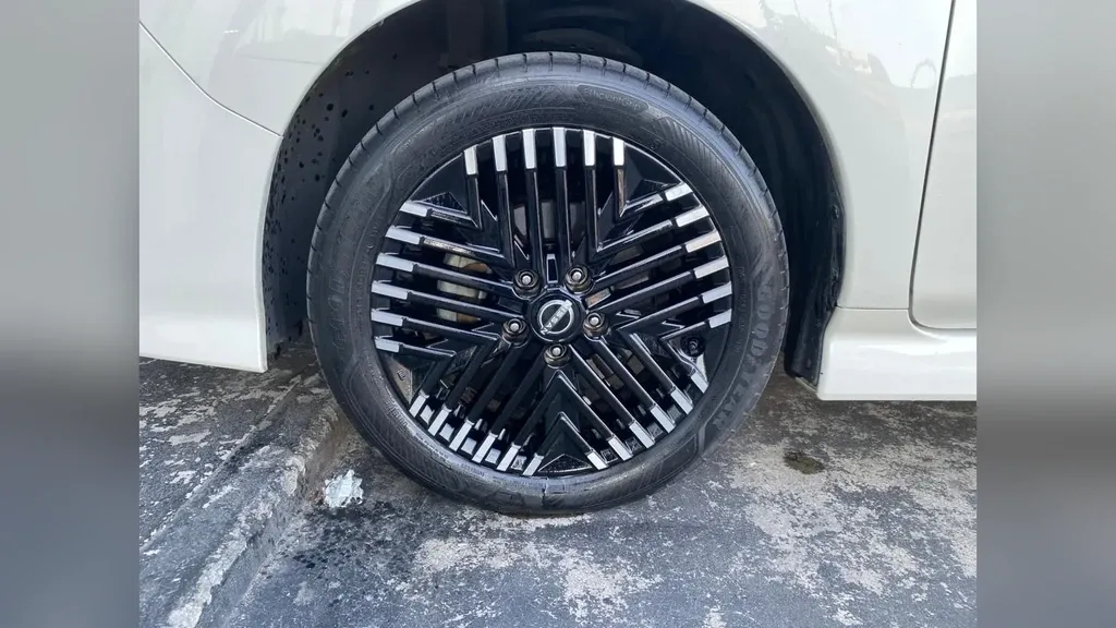 Nissan Leaf - Imagem 7